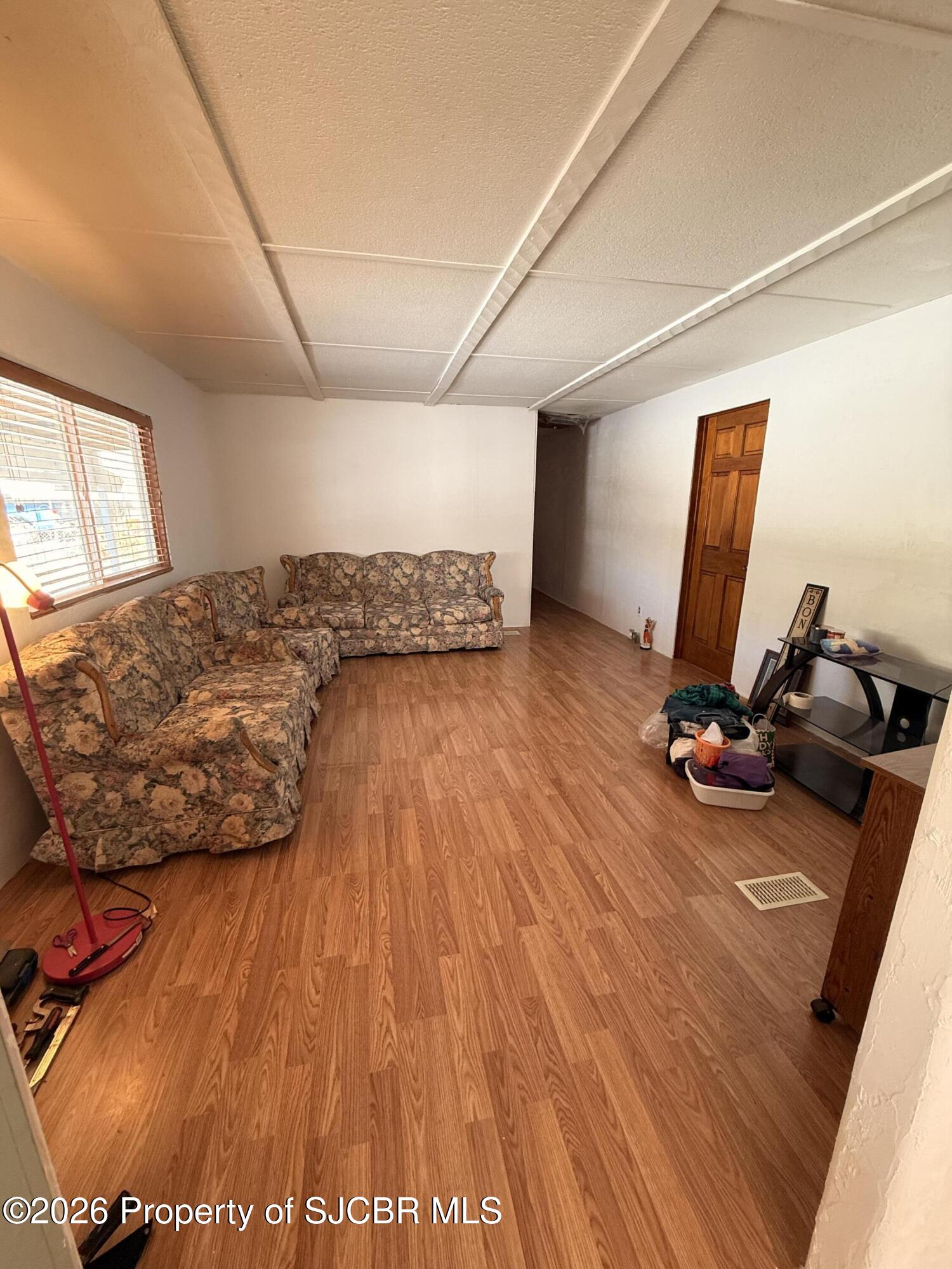 10 ROAD 4907