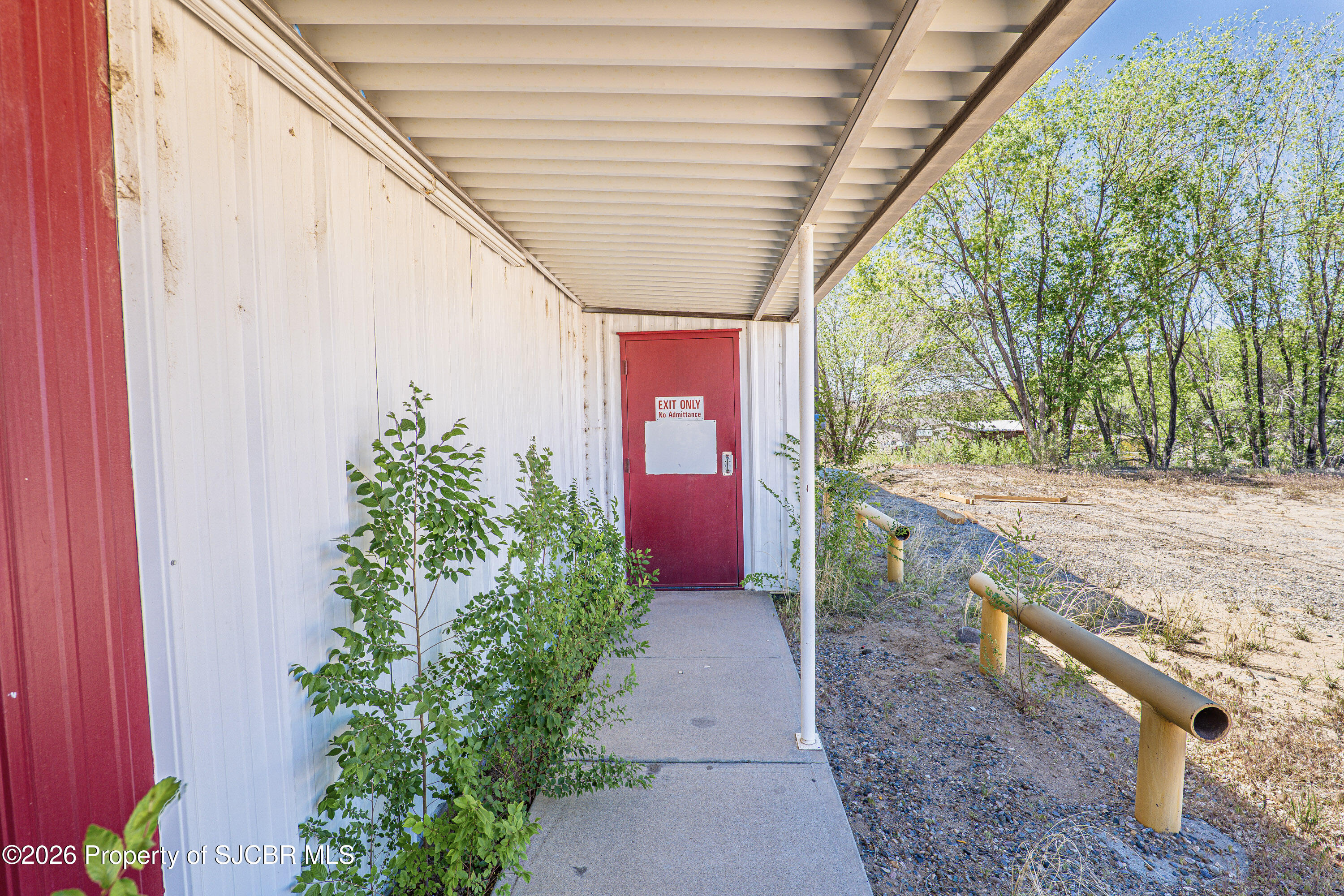 5641 BLOOMFIELD HWY
