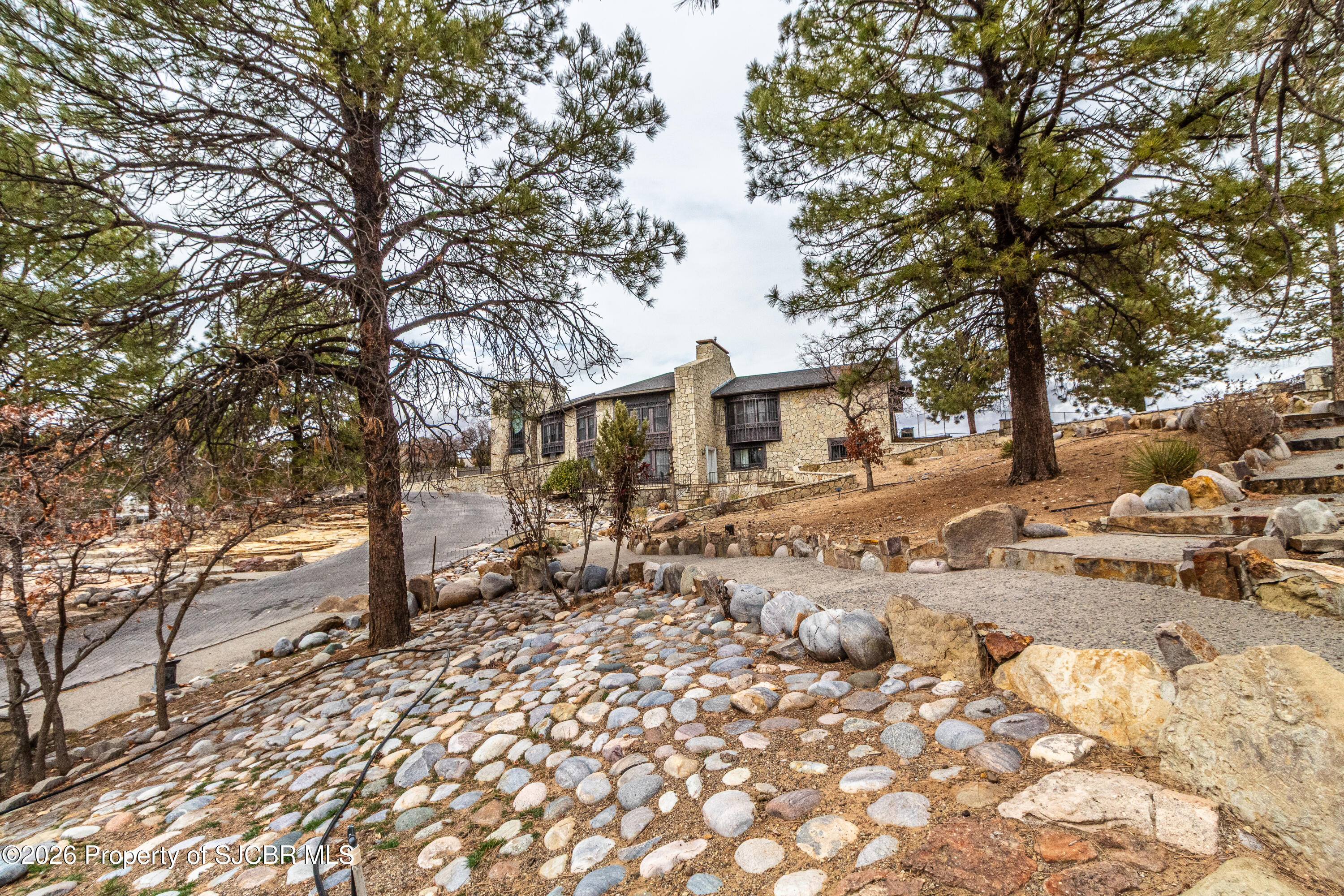 5708 COUNTRY CLUB Road