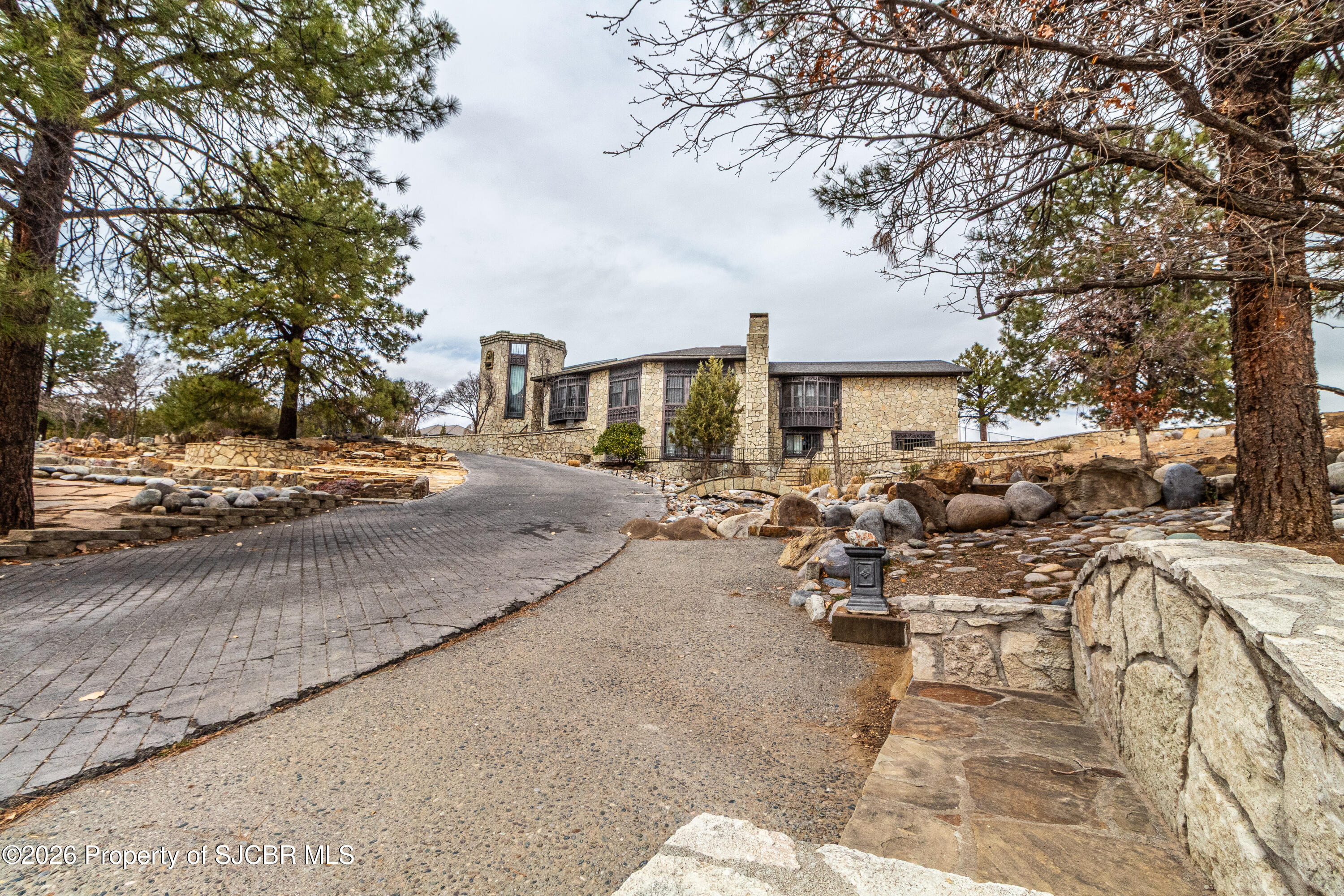 5708 COUNTRY CLUB Road