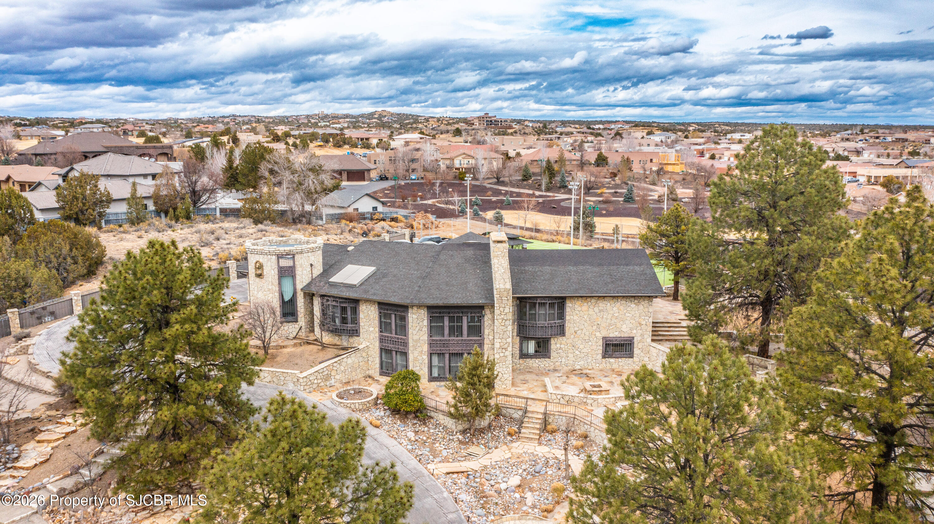 5708 COUNTRY CLUB Road