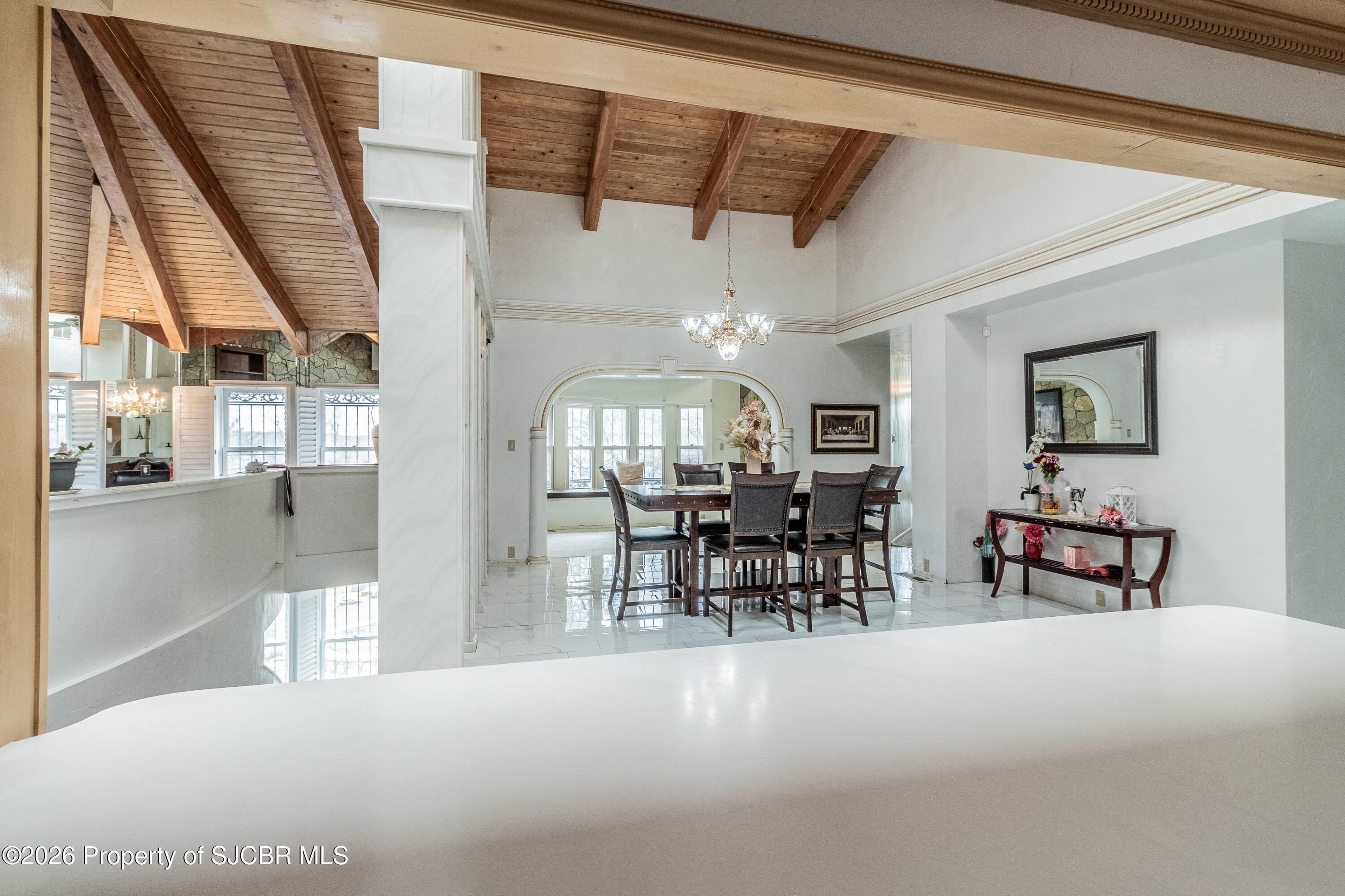 5708 COUNTRY CLUB Road