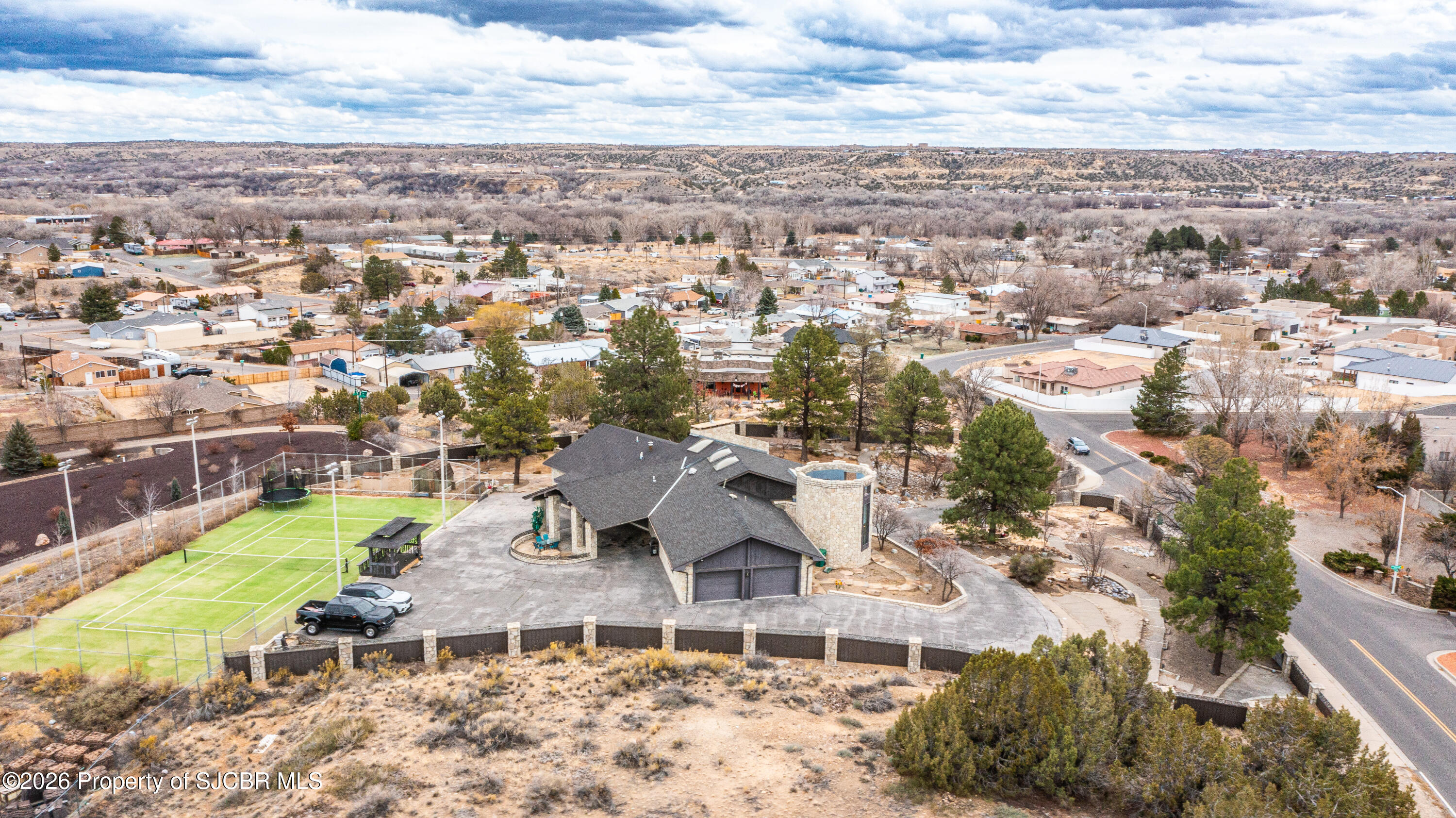 5708 COUNTRY CLUB Road