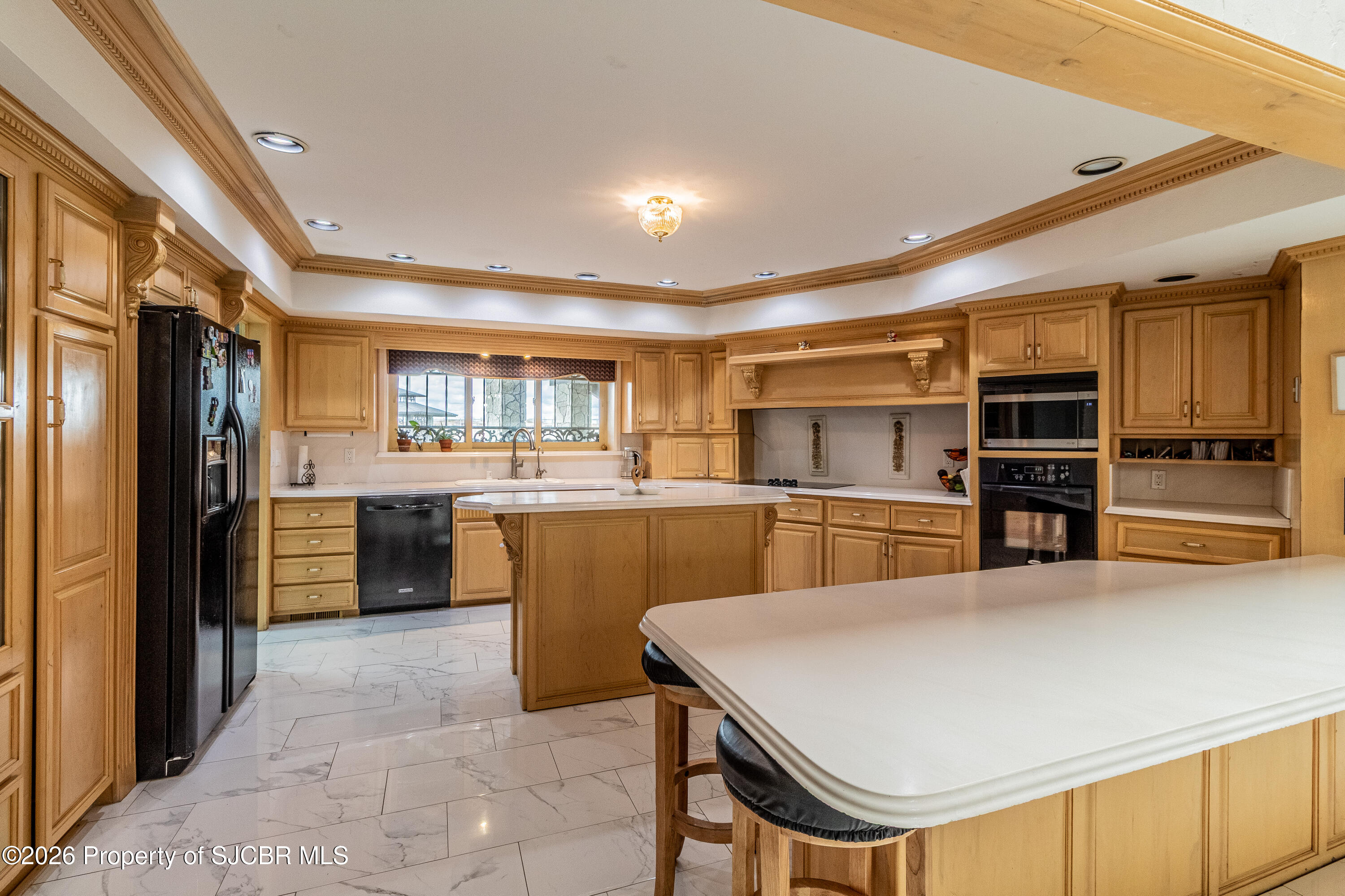 5708 COUNTRY CLUB Road