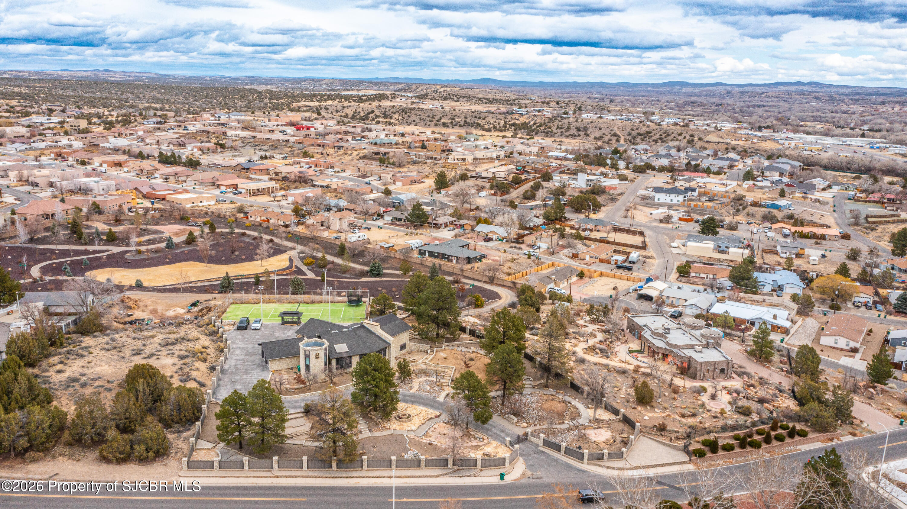 5708 COUNTRY CLUB Road