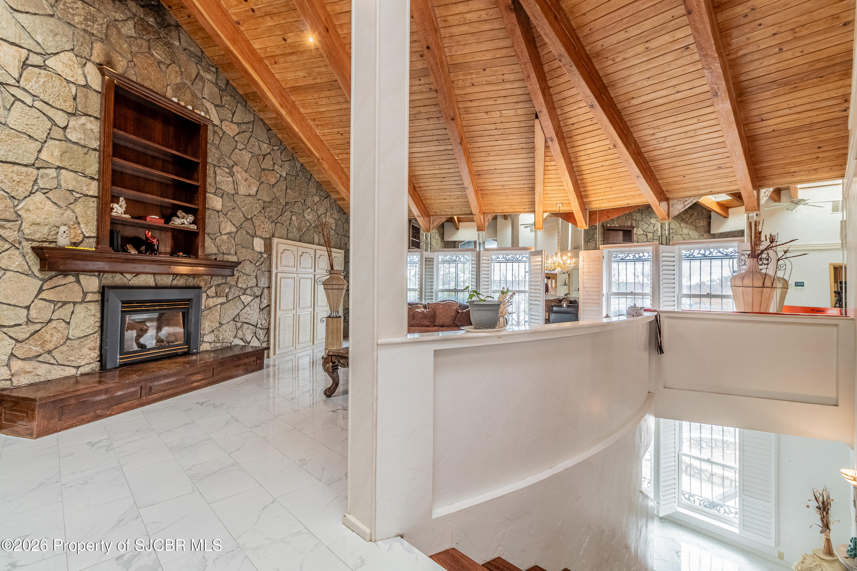 5708 COUNTRY CLUB Road