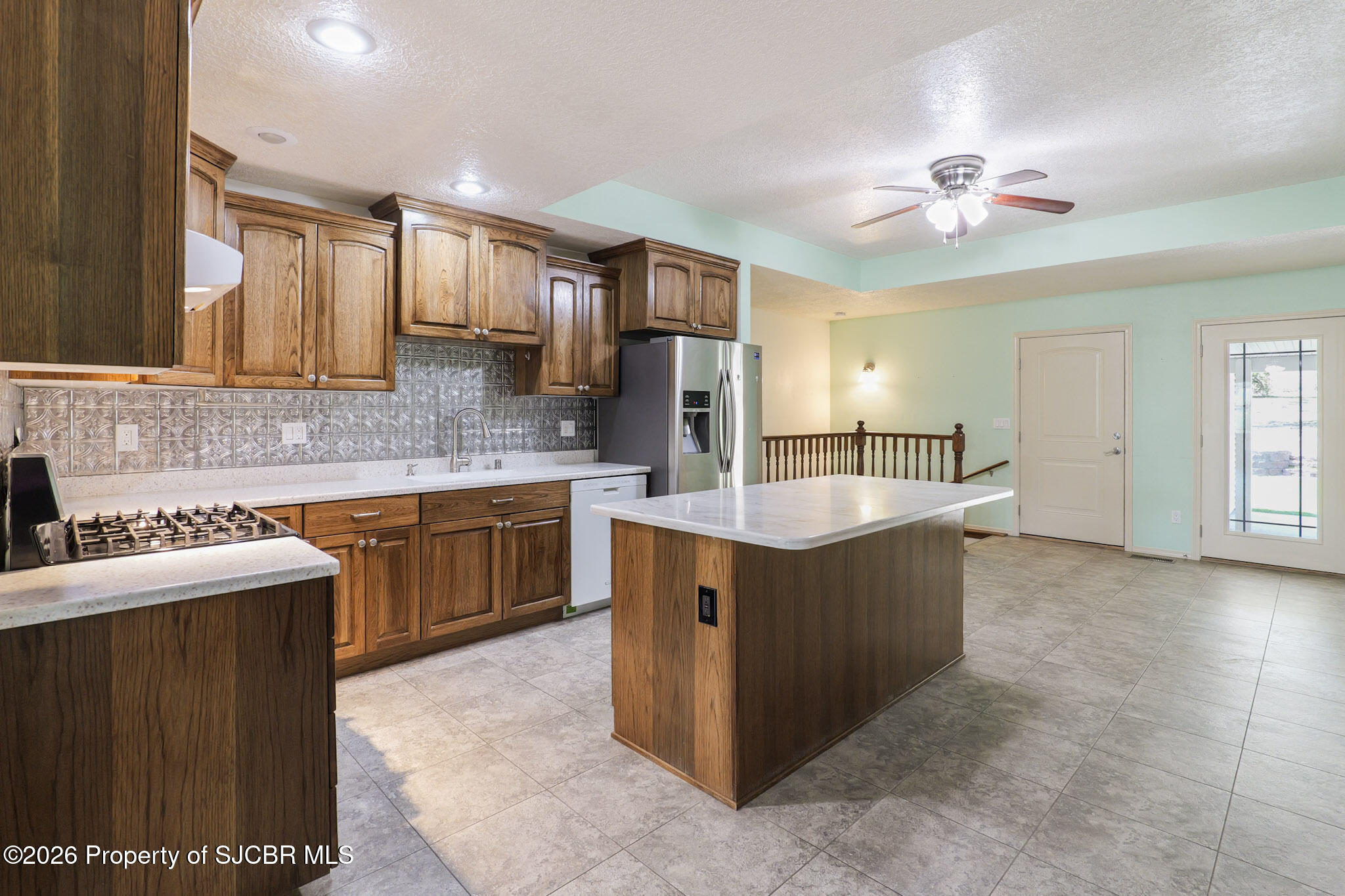 1205 N CHAPARRAL Lane