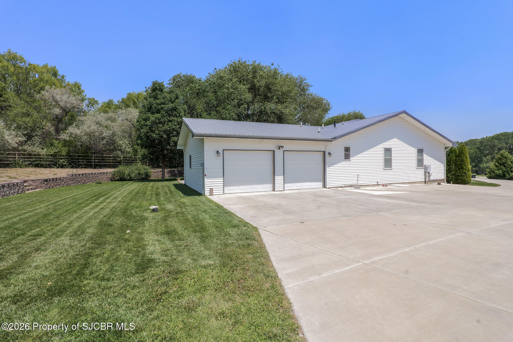 1205 N CHAPARRAL Lane