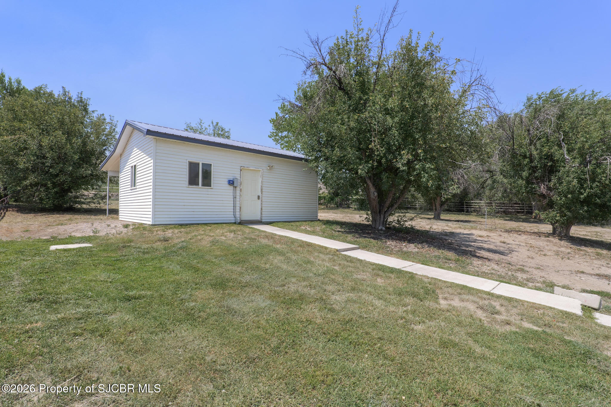 1205 N CHAPARRAL Lane