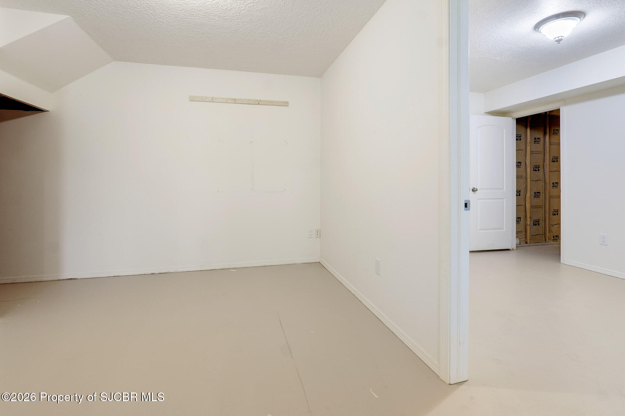 1205 N CHAPARRAL Lane