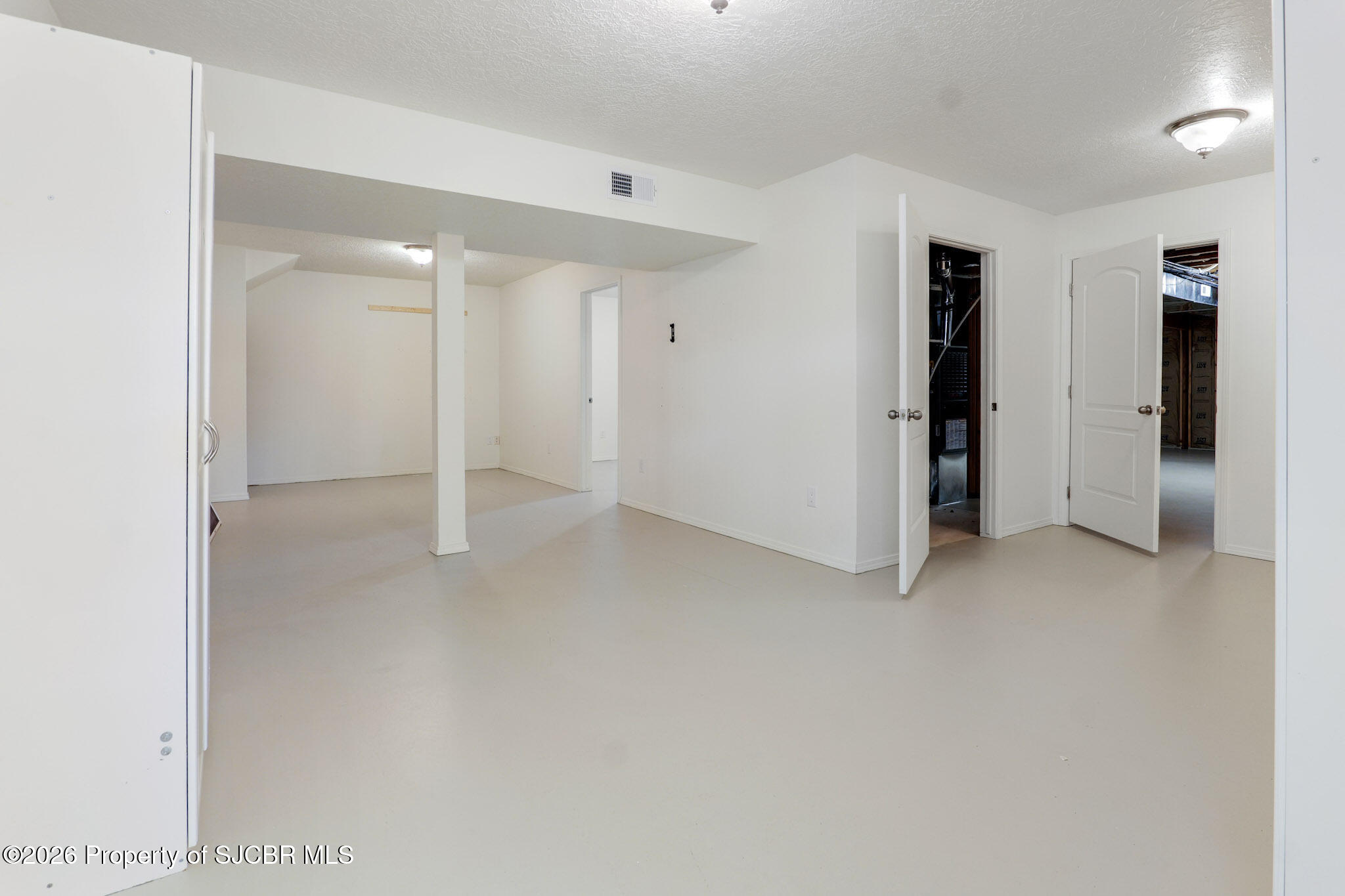 1205 N CHAPARRAL Lane