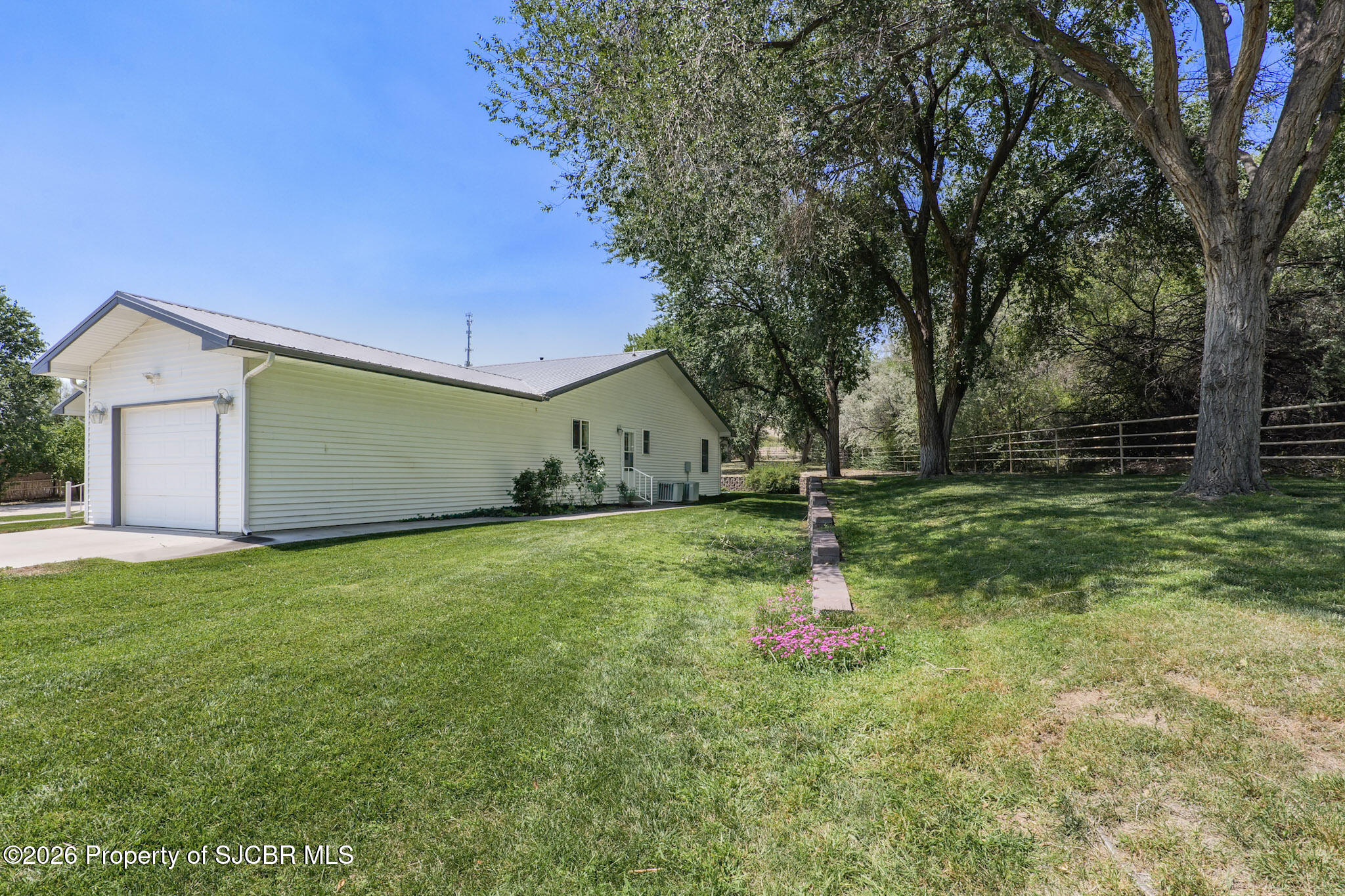 1205 N CHAPARRAL Lane