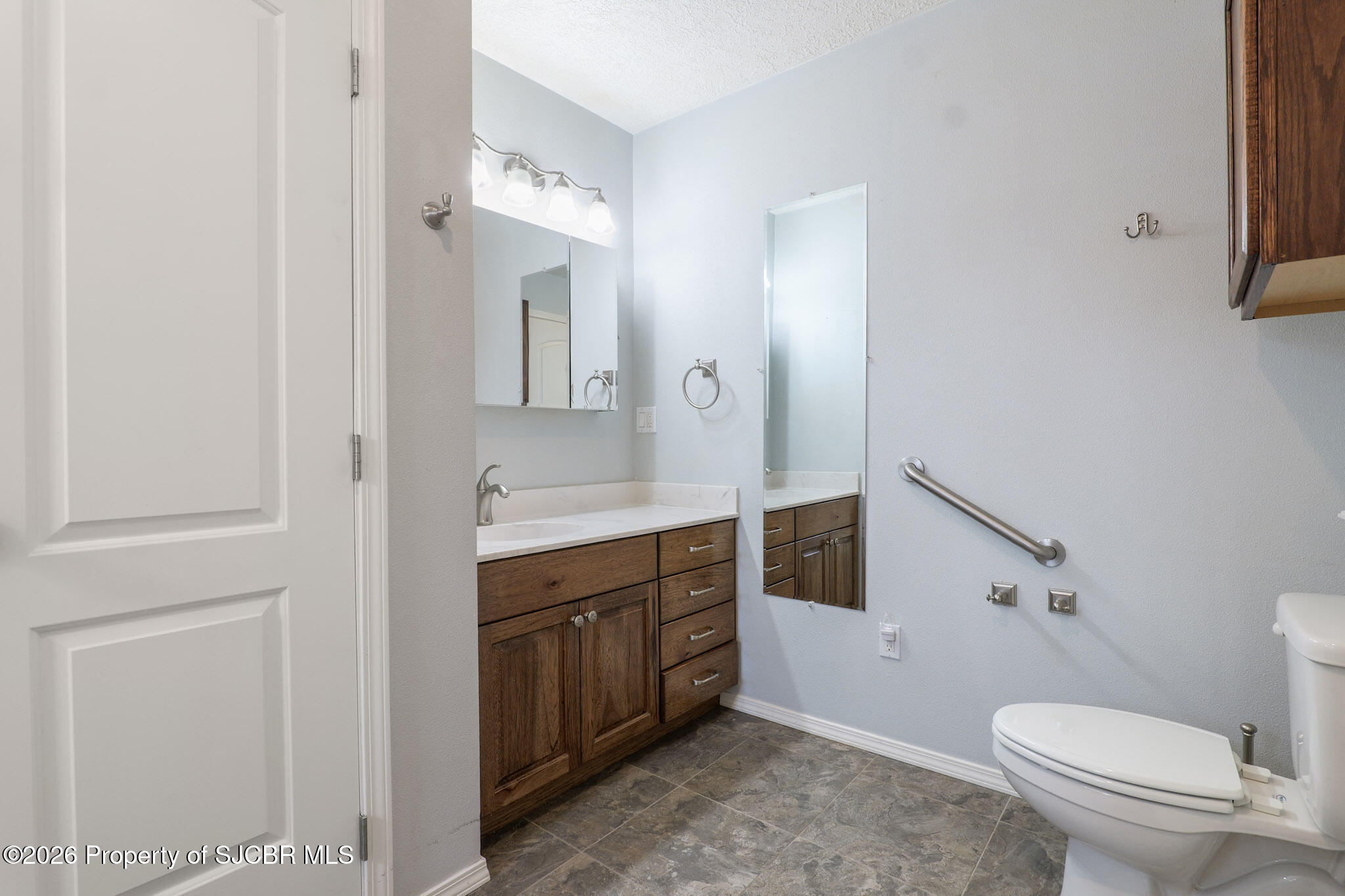 1205 N CHAPARRAL Lane