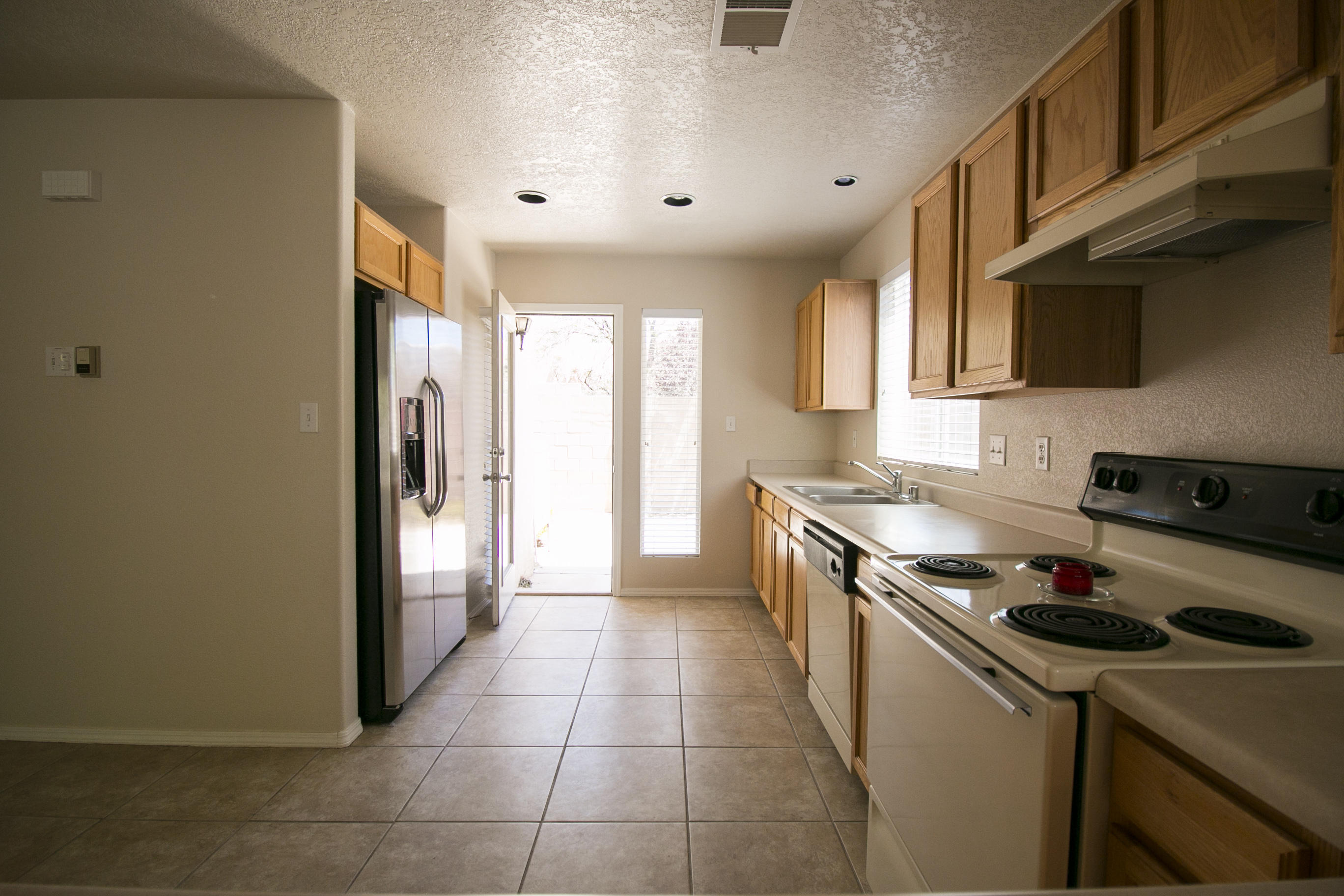 1412 Villa Los Ranchos NE