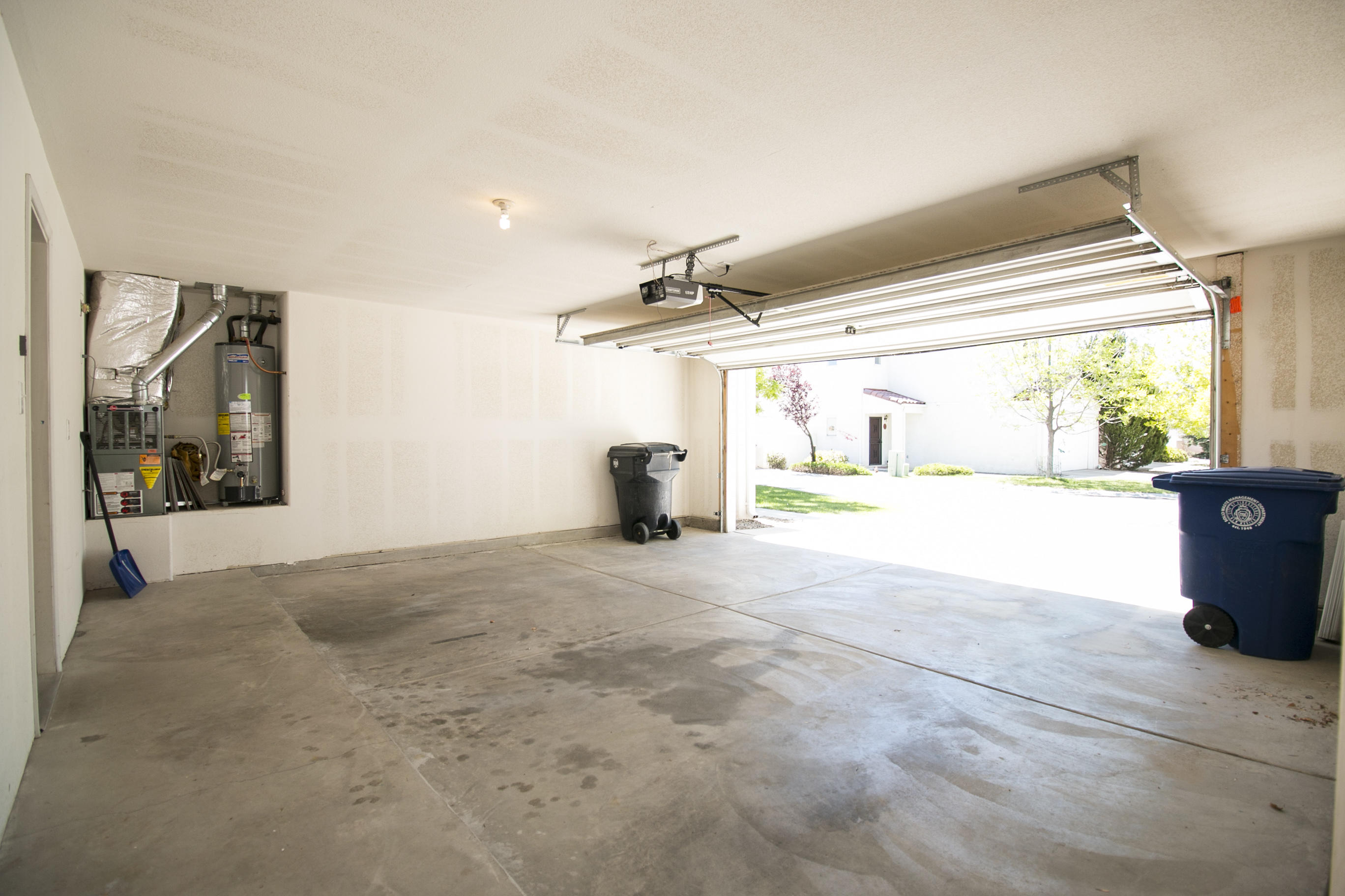 1412 Villa Los Ranchos NE