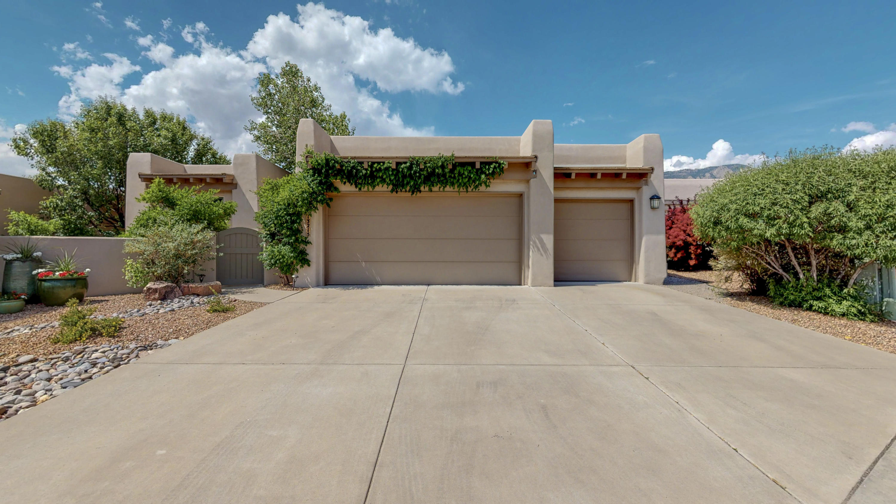 13215 Desert Rose Avenue NE