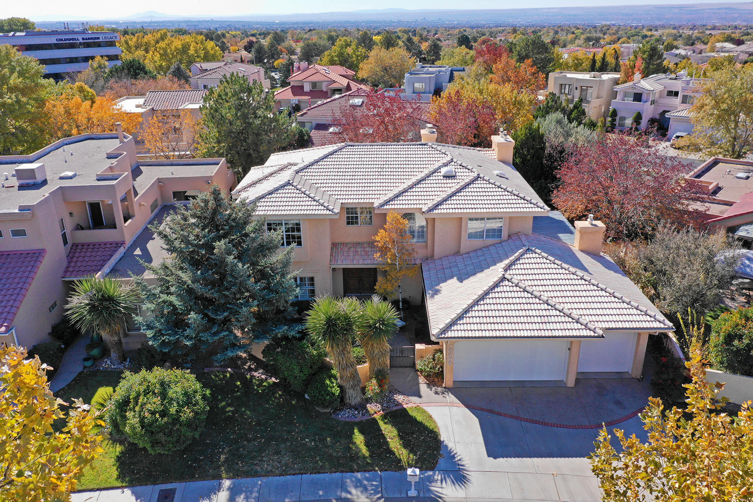 10408 ROYAL TROON NE