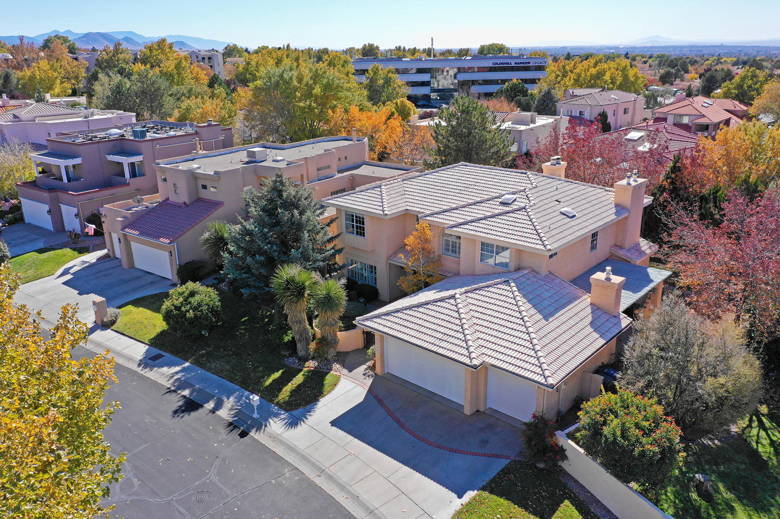 10408 ROYAL TROON NE