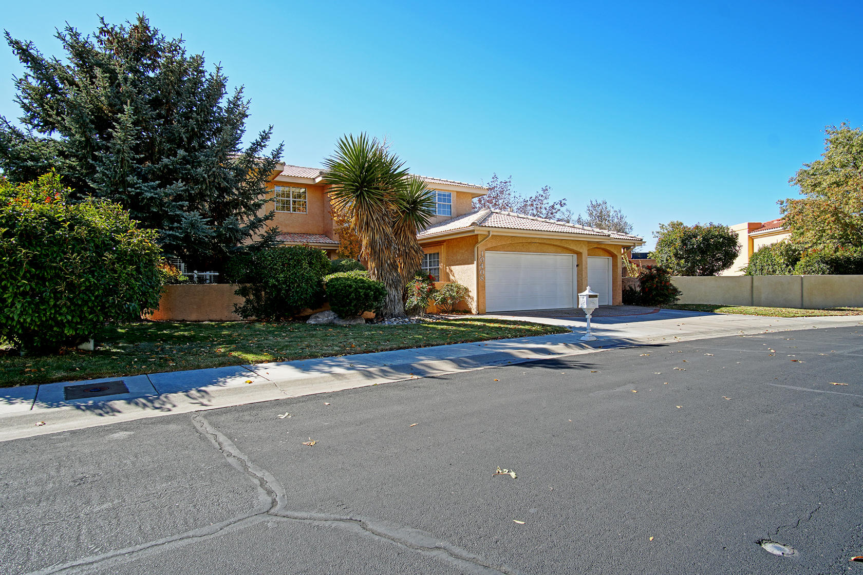 10408 ROYAL TROON NE