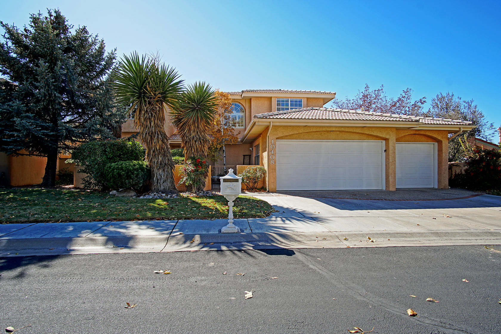 10408 ROYAL TROON NE