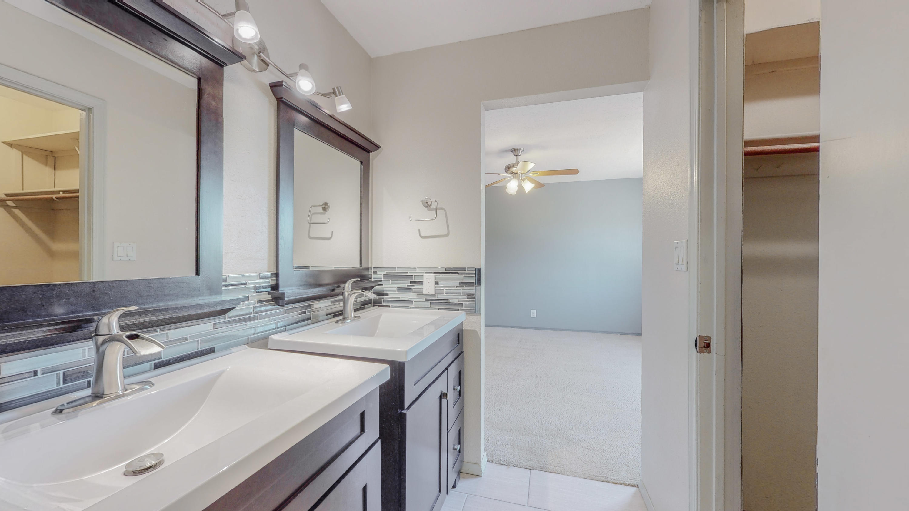 8909 OPPORTUNITY Drive NE