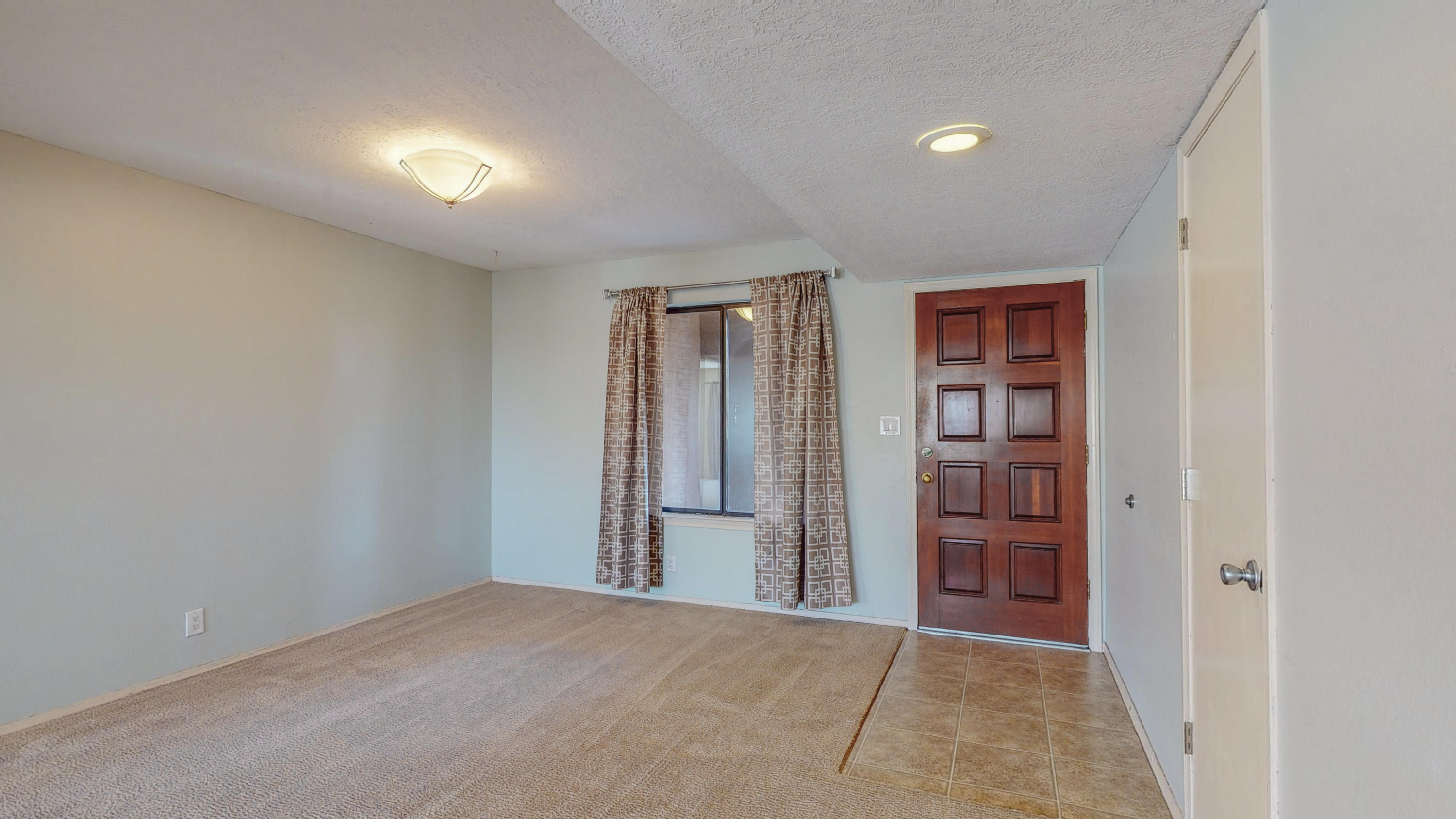 8909 OPPORTUNITY Drive NE