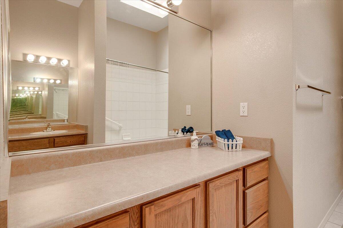 3423 JUAN TABO Boulevard NE