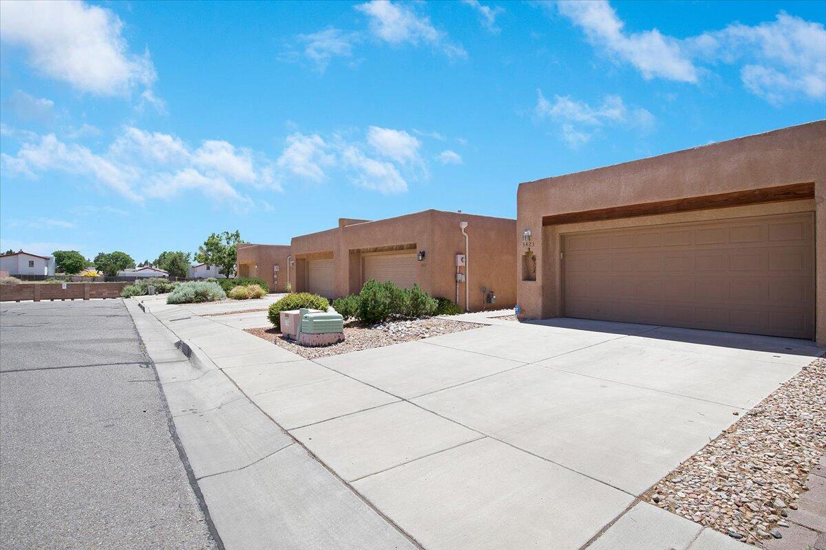 3423 JUAN TABO Boulevard NE