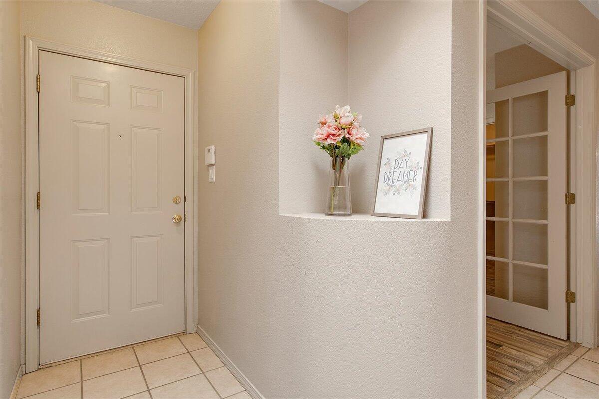 3423 JUAN TABO Boulevard NE