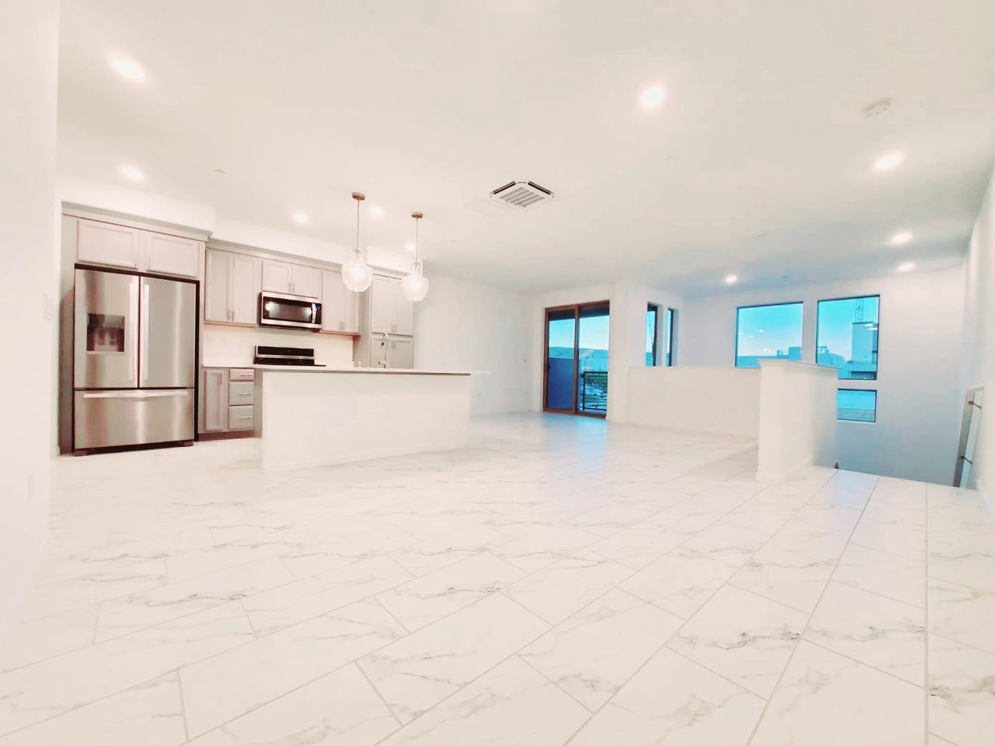 6822 Shutter Court