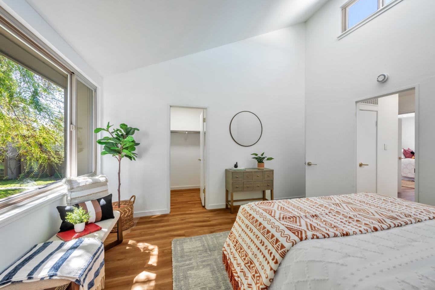 1126 Admiralty Lane