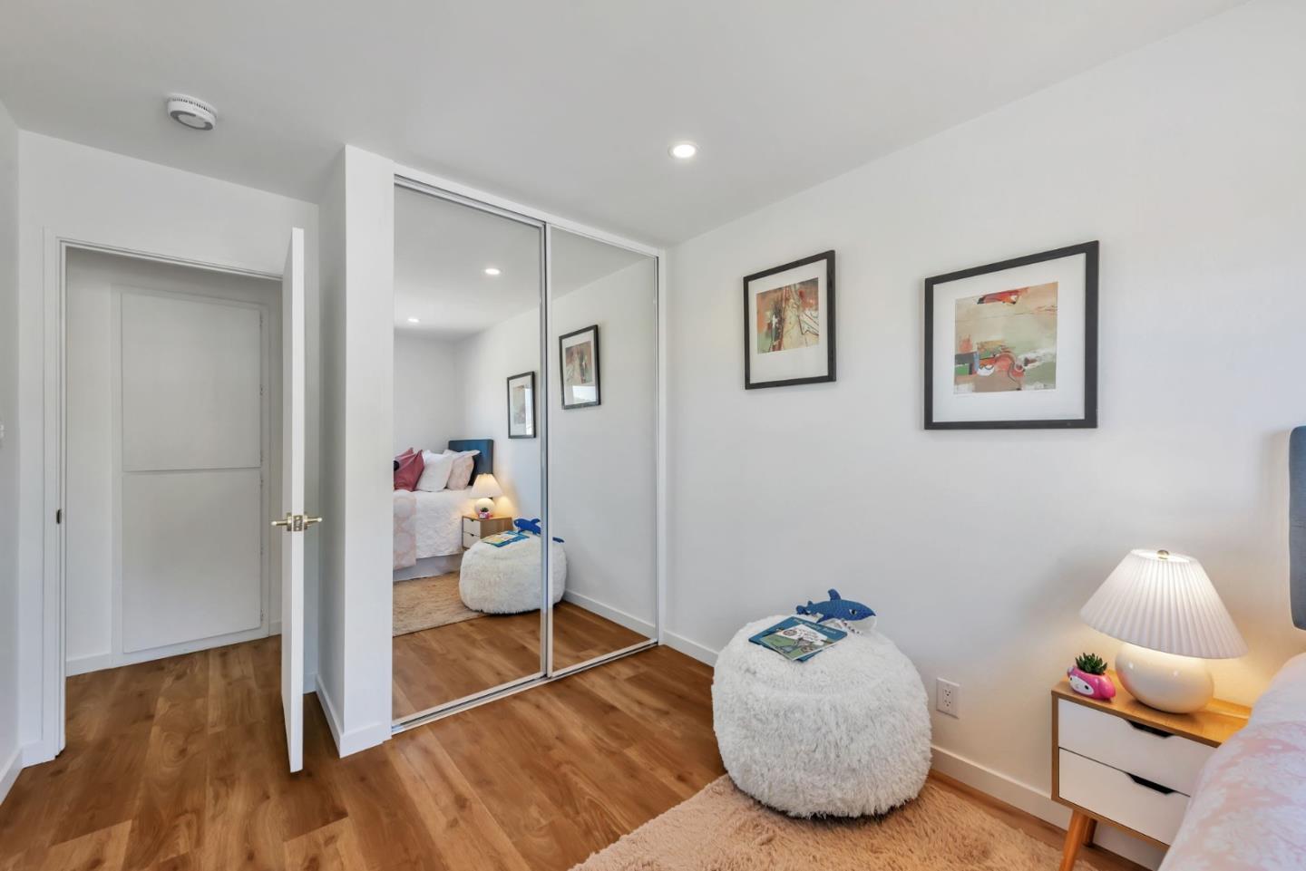 1126 Admiralty Lane