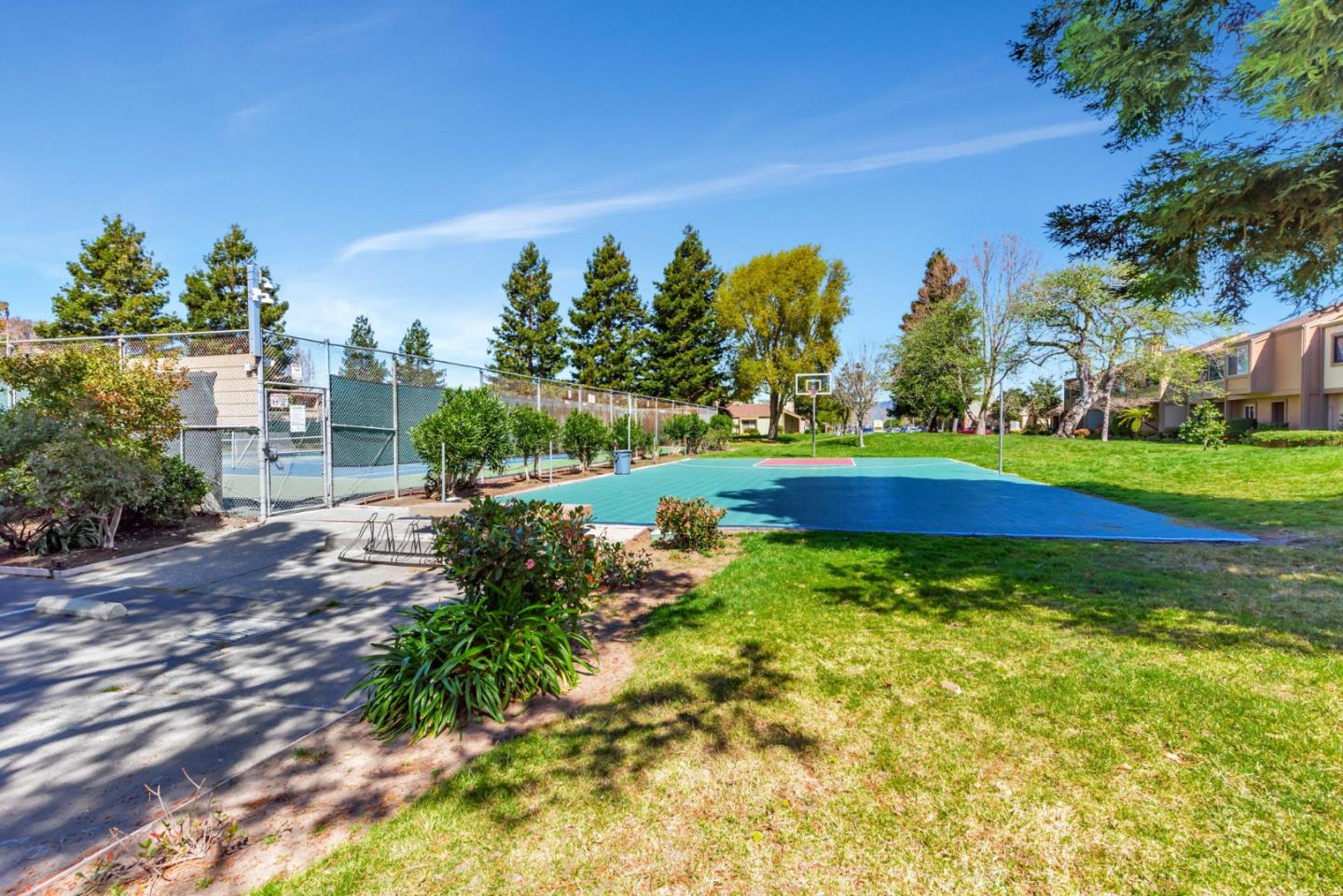 1126 Admiralty Lane