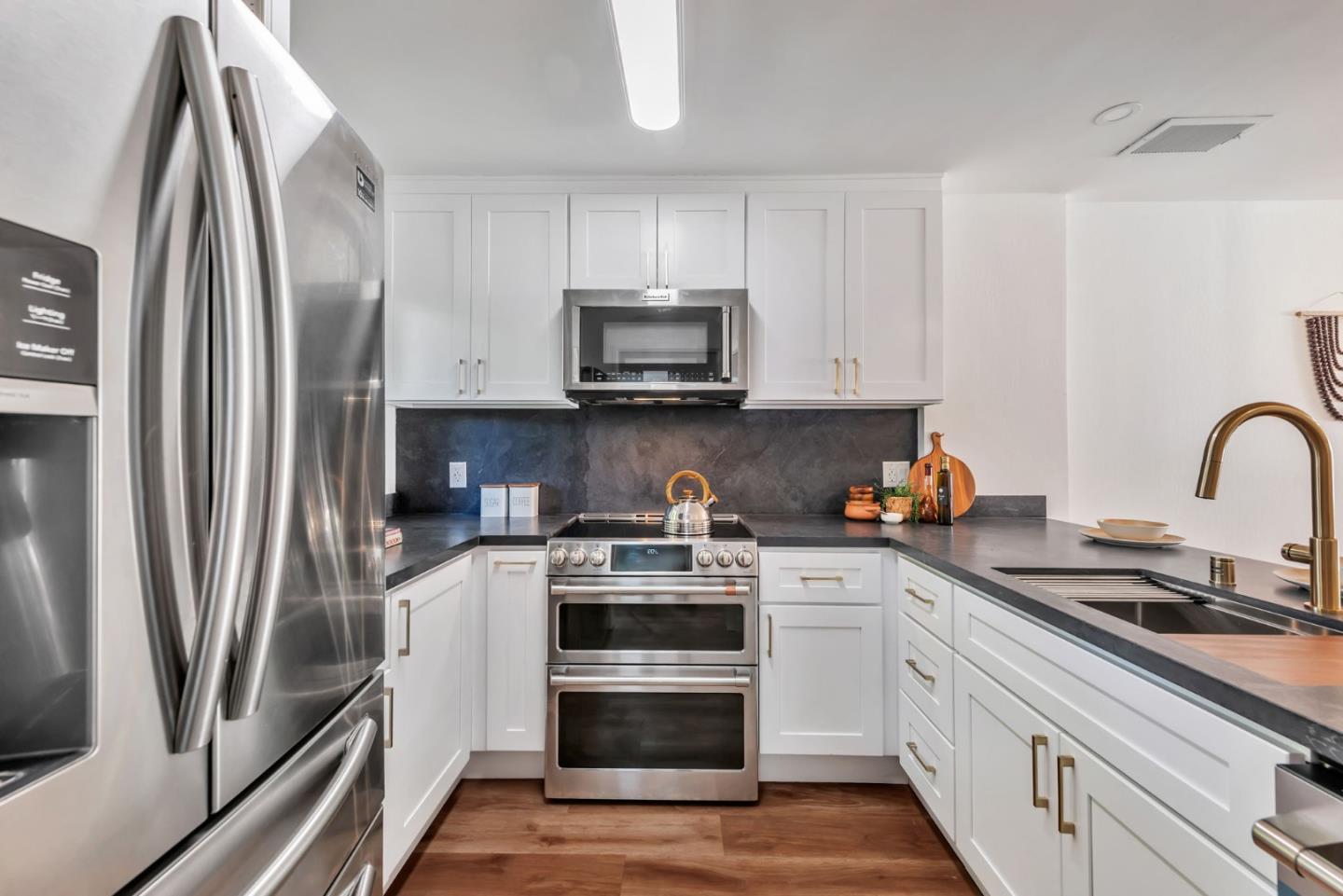 1126 Admiralty Lane