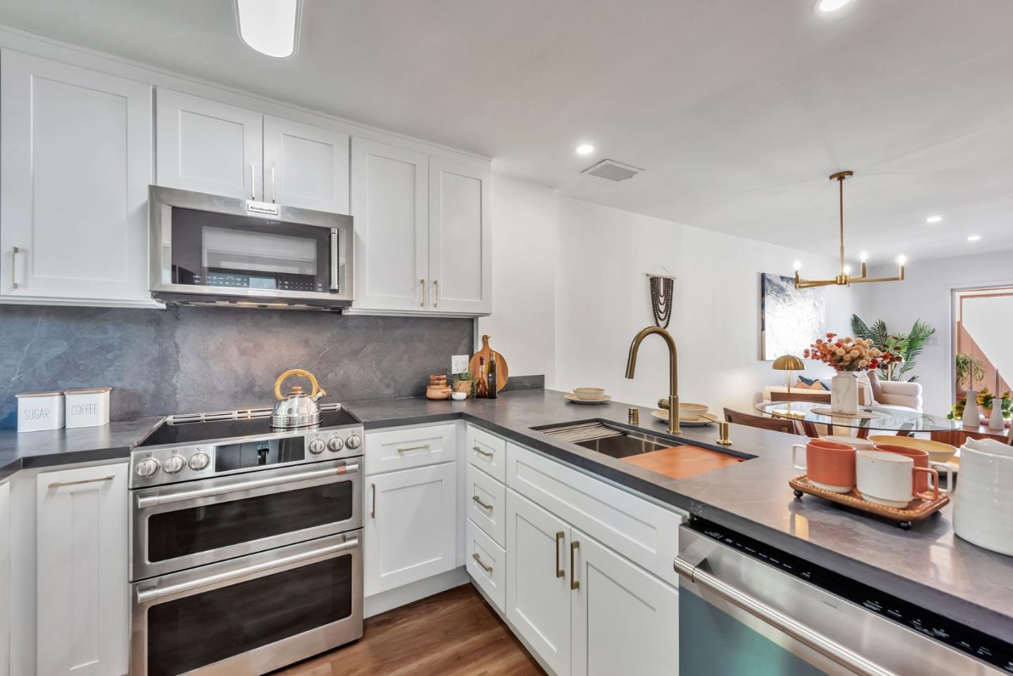 1126 Admiralty Lane