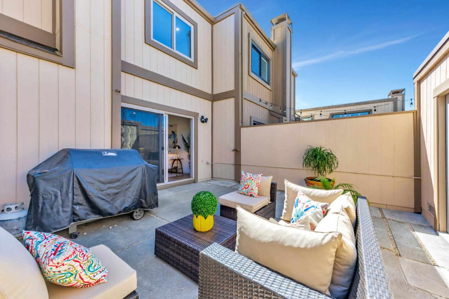 1126 Admiralty Lane
