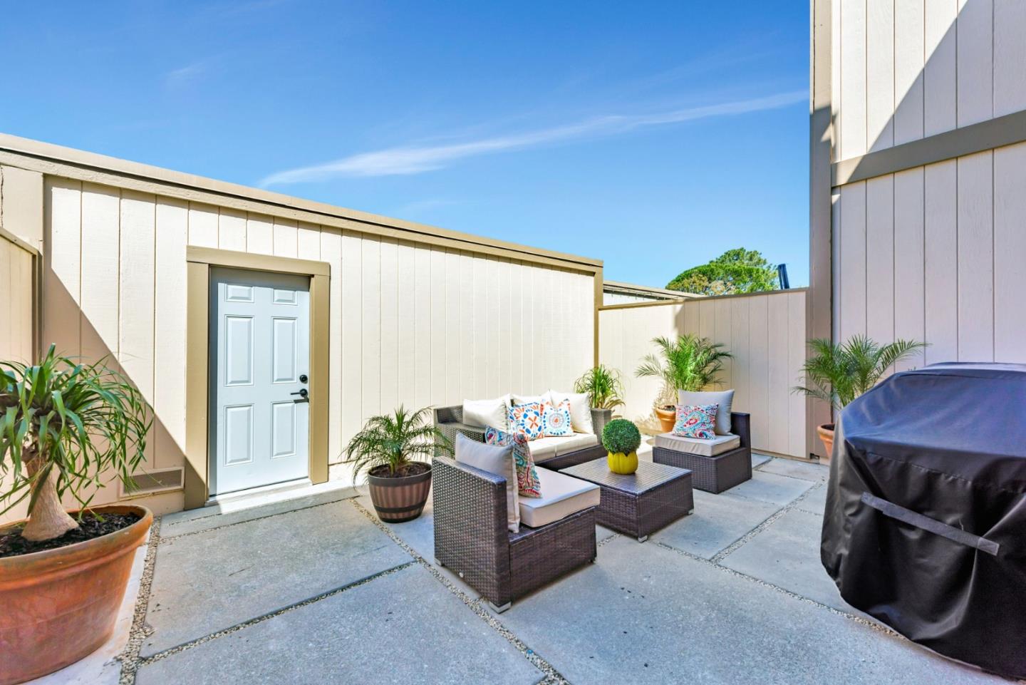 1126 Admiralty Lane