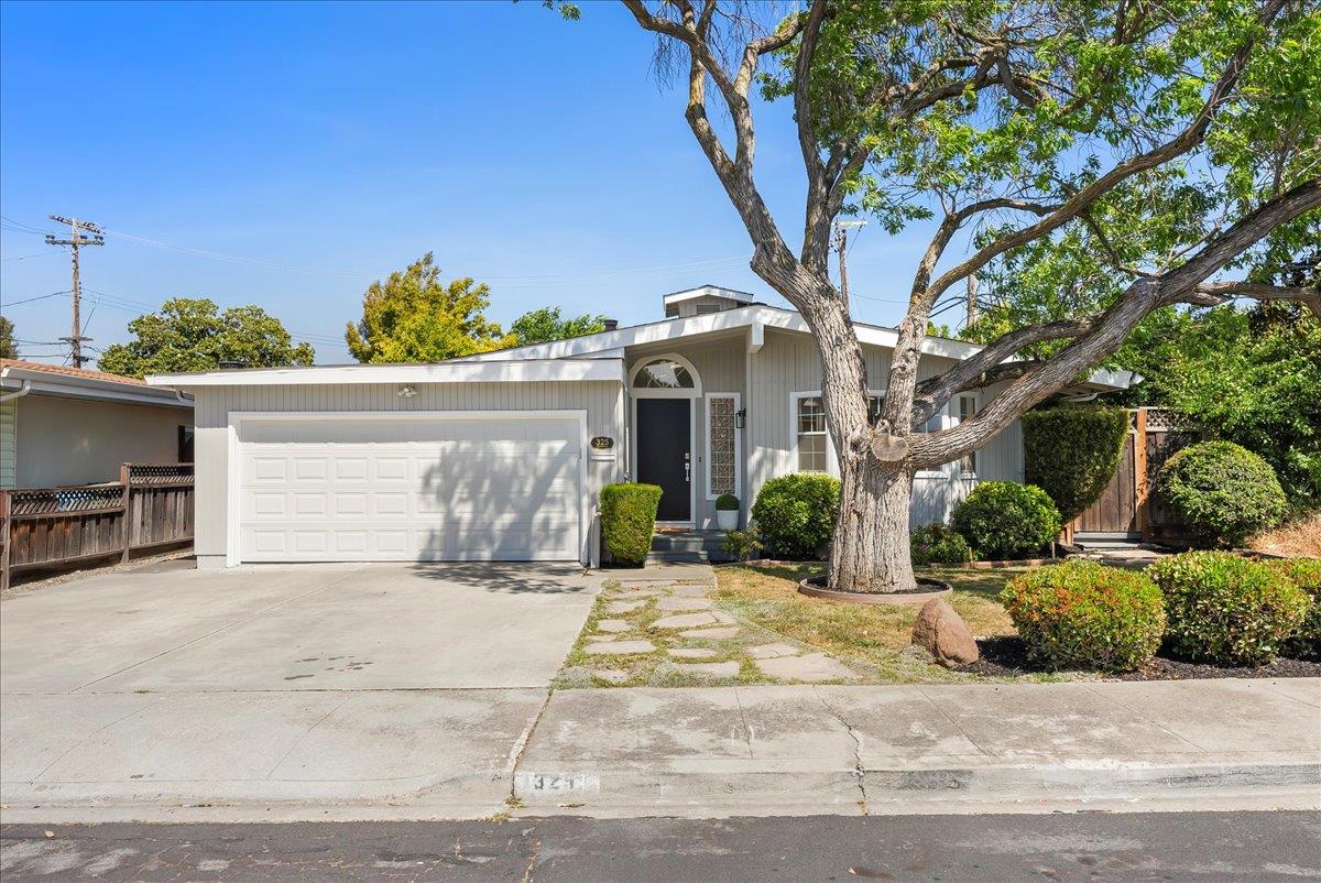 325 Burnett Avenue