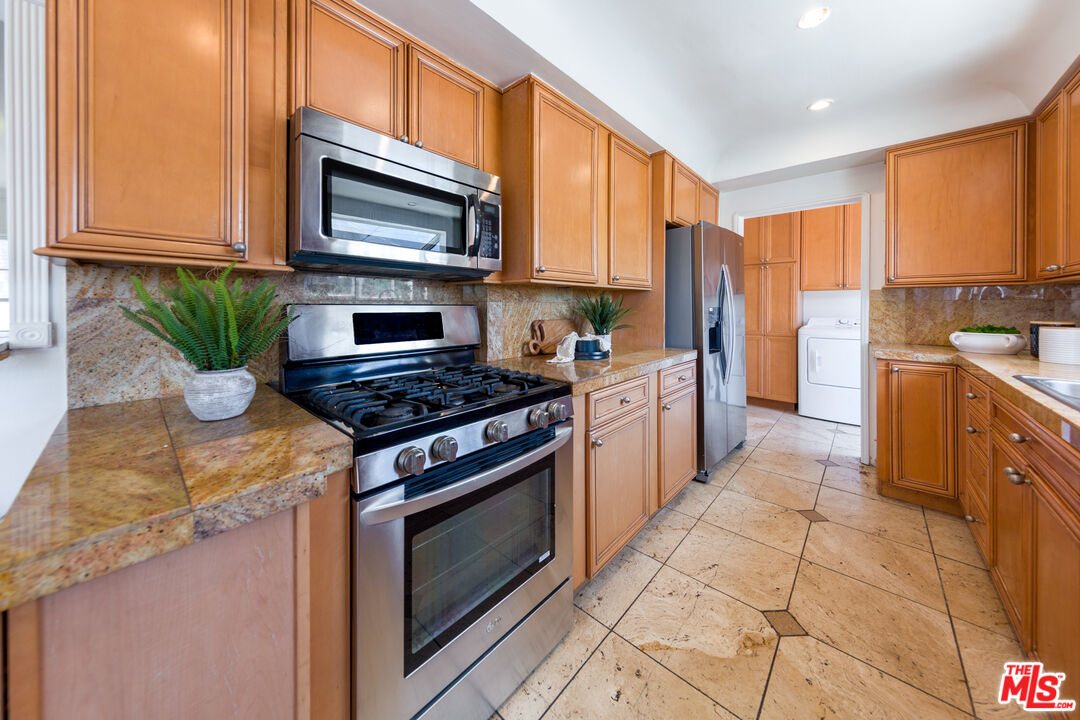 1904 Preuss Rd