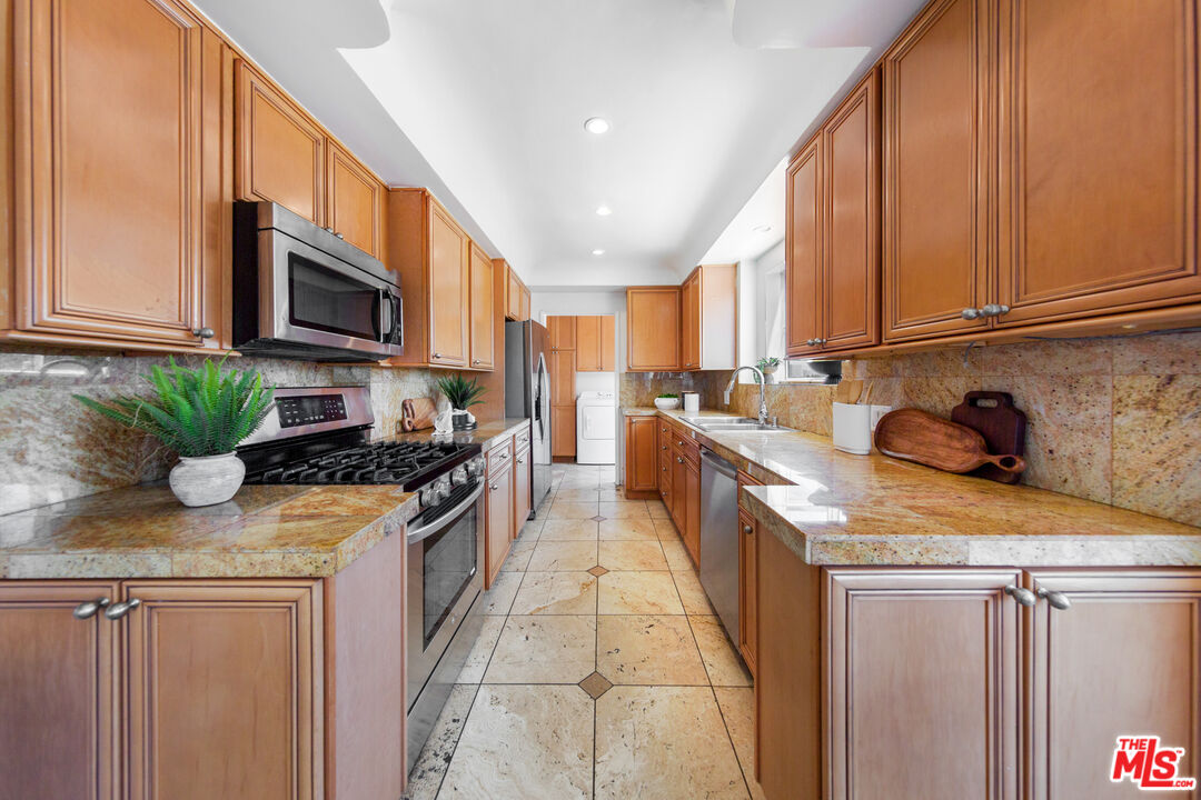 1904 Preuss Rd