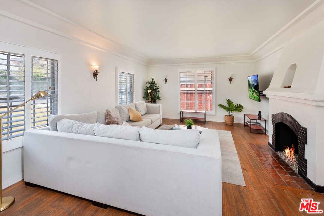1906 Preuss Rd
