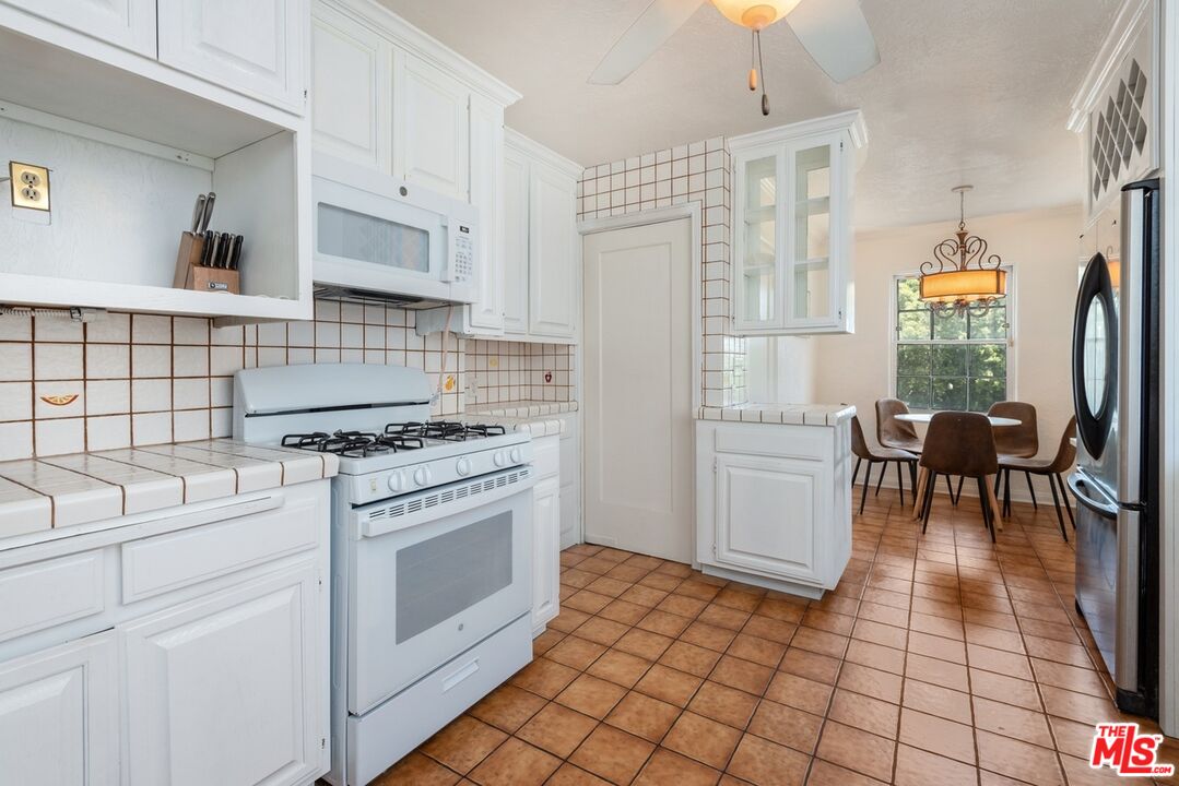 1906 Preuss Rd