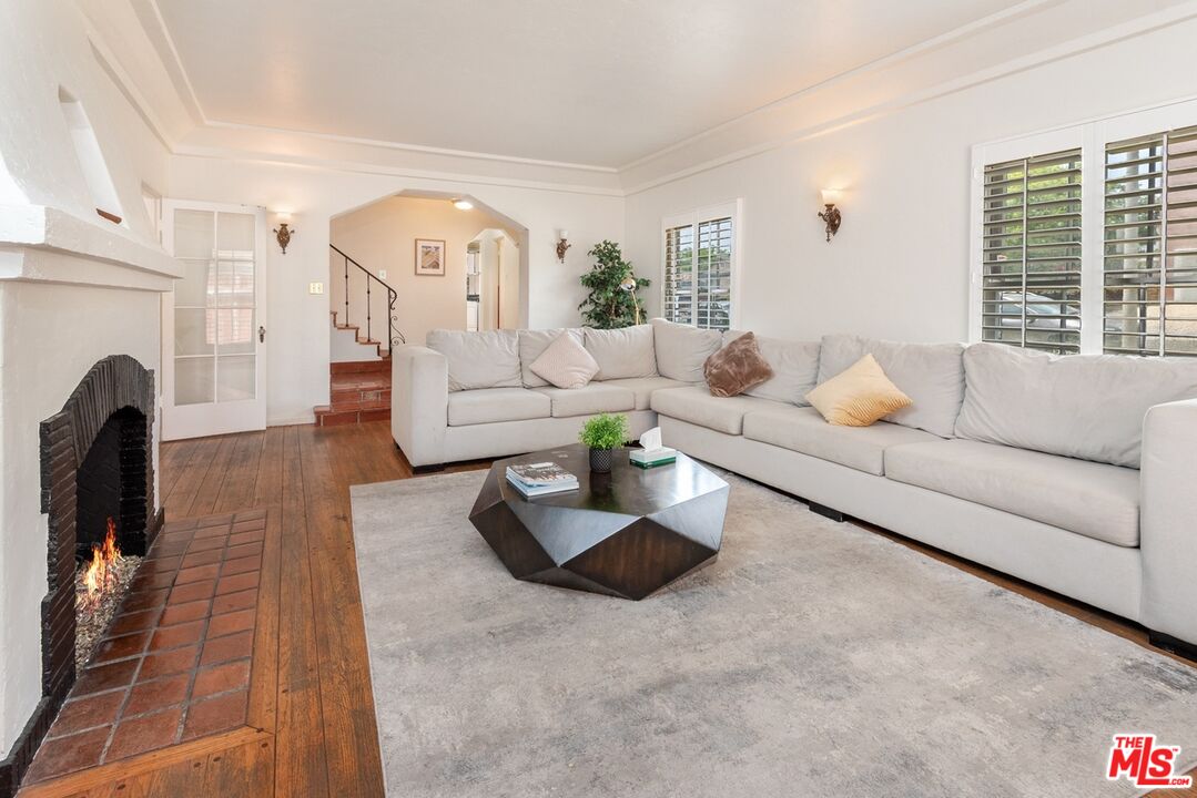 1906 Preuss Rd