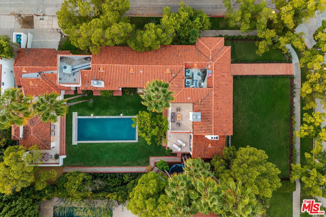 401 S Las Palmas Ave