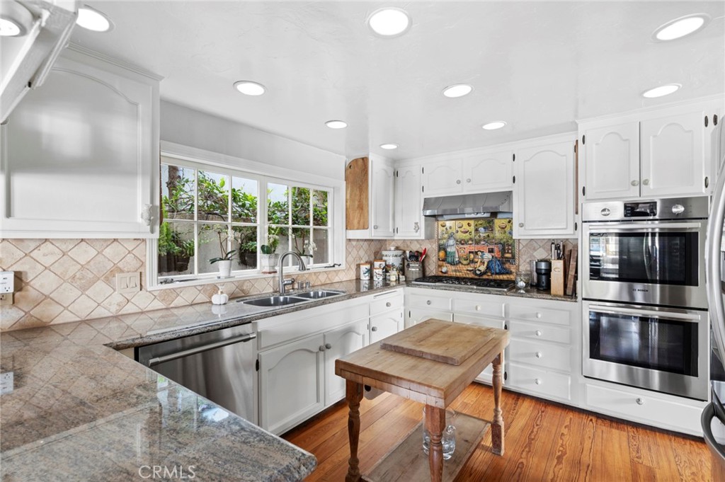 323 E Bay Front