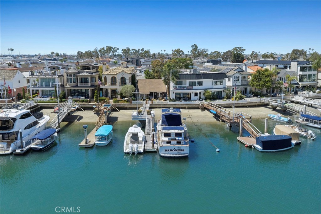 323 E Bay Front