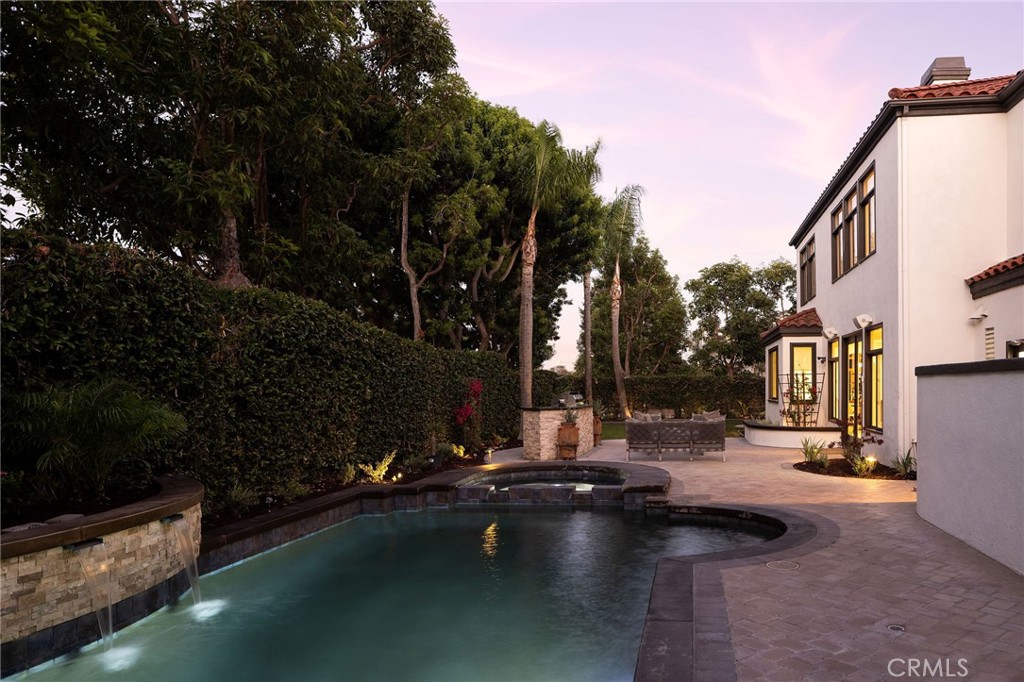 6621 Silverspur Lane