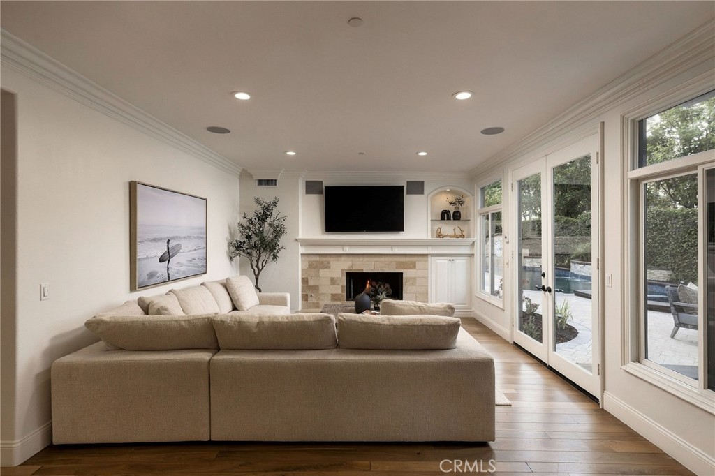 6621 Silverspur Lane