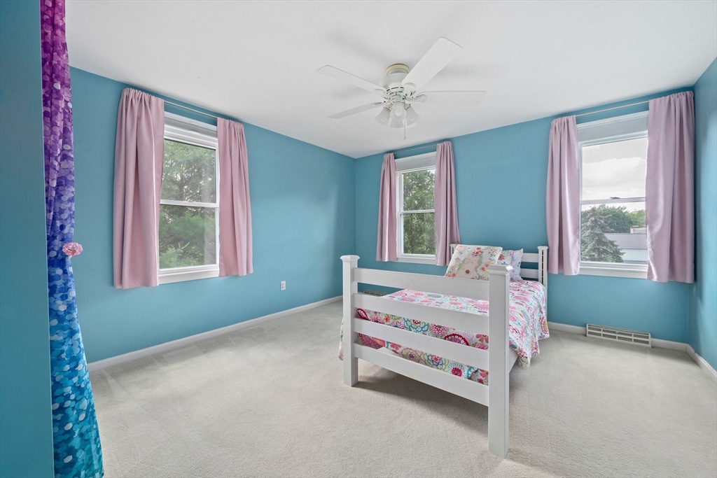 5 Pear Tree Dr