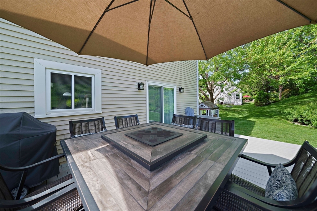 5 Pear Tree Dr